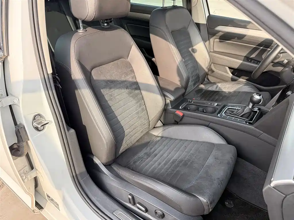 Volkswagen Weilan 2018 380TSI 2WD Free Edition фото 10