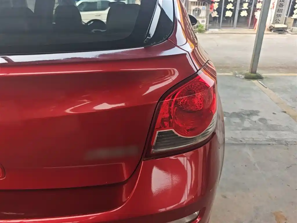 Chevrolet Cruze 2013 Hatchback 1.6L Automatic Luxury фото 8