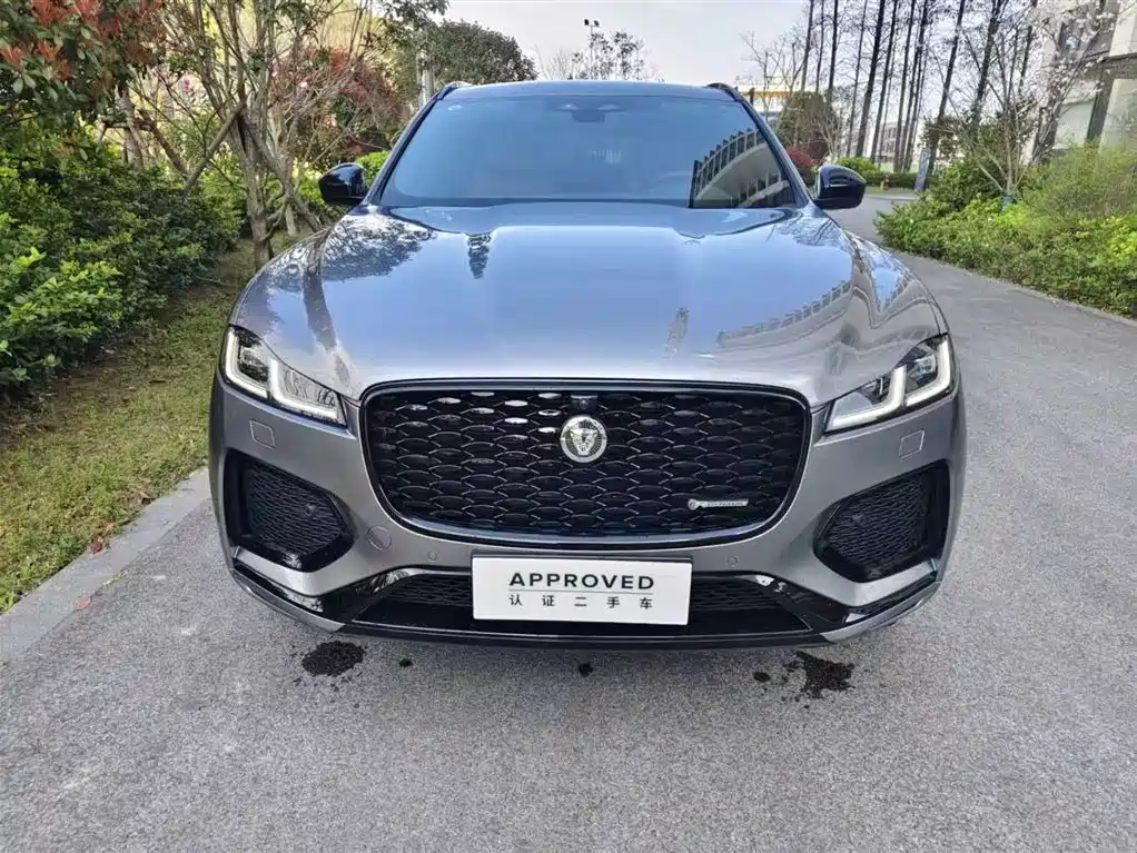 Jaguar F-PACE 2025 2025 P250 R-Dynamic SE