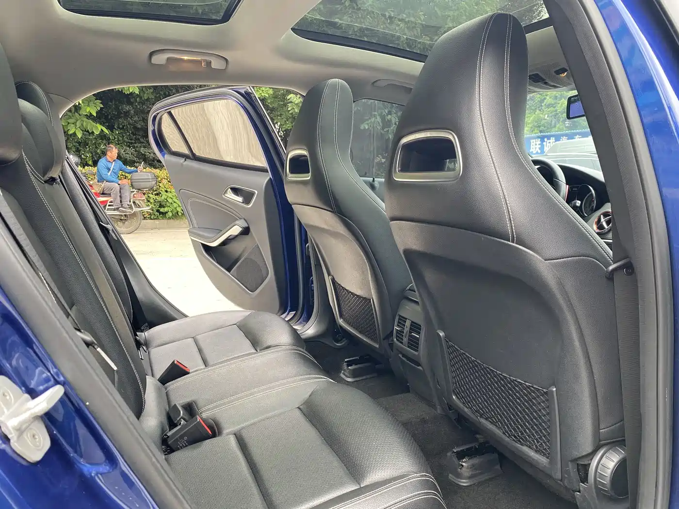 Mercedes-Benz GLA 2016 GLA 200 Dynamic фото 8