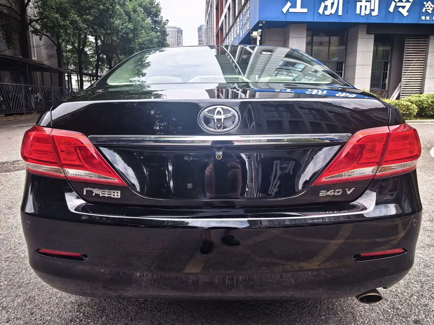 Photo 27 - Toyota Camry