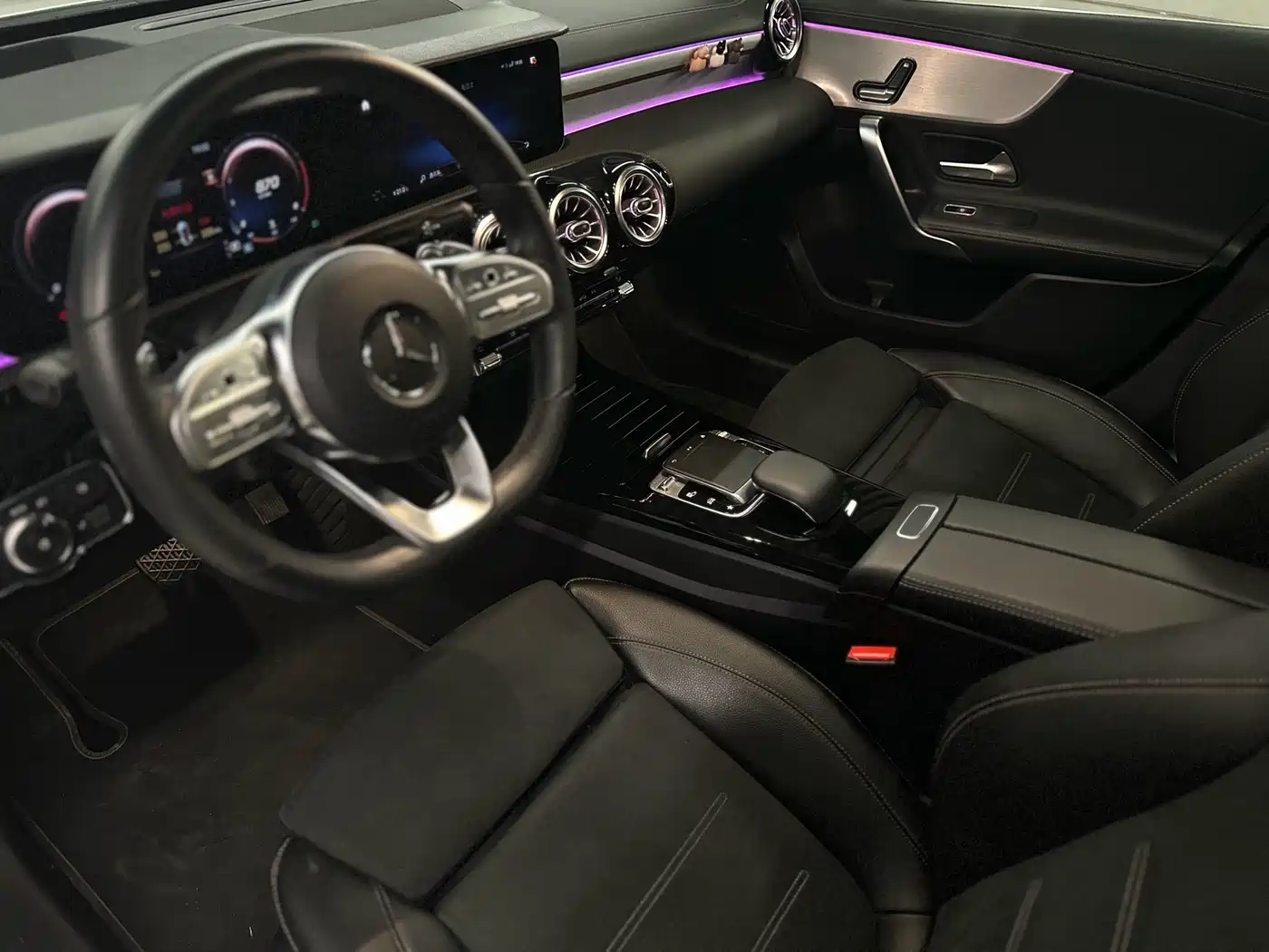 Mercedes-Benz A-Class 2019 A 200 L Sport Sedane Pioneer Special Edition фото 11