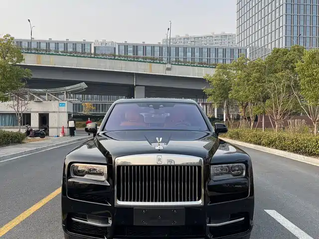 Rolls-Royce Cullinan 2025