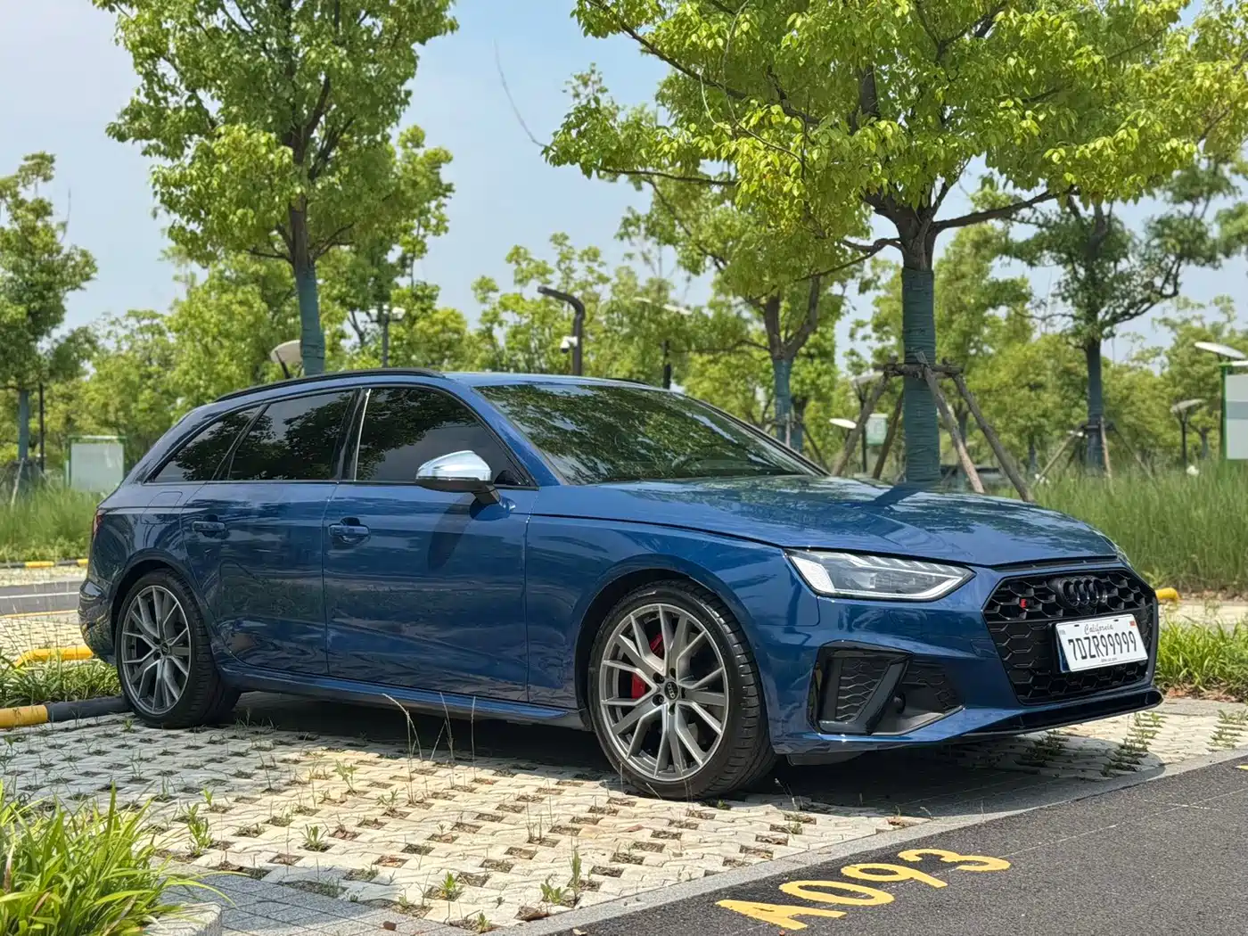 Audi S4 2025 S4 Avant 3.0TFSI фото 3