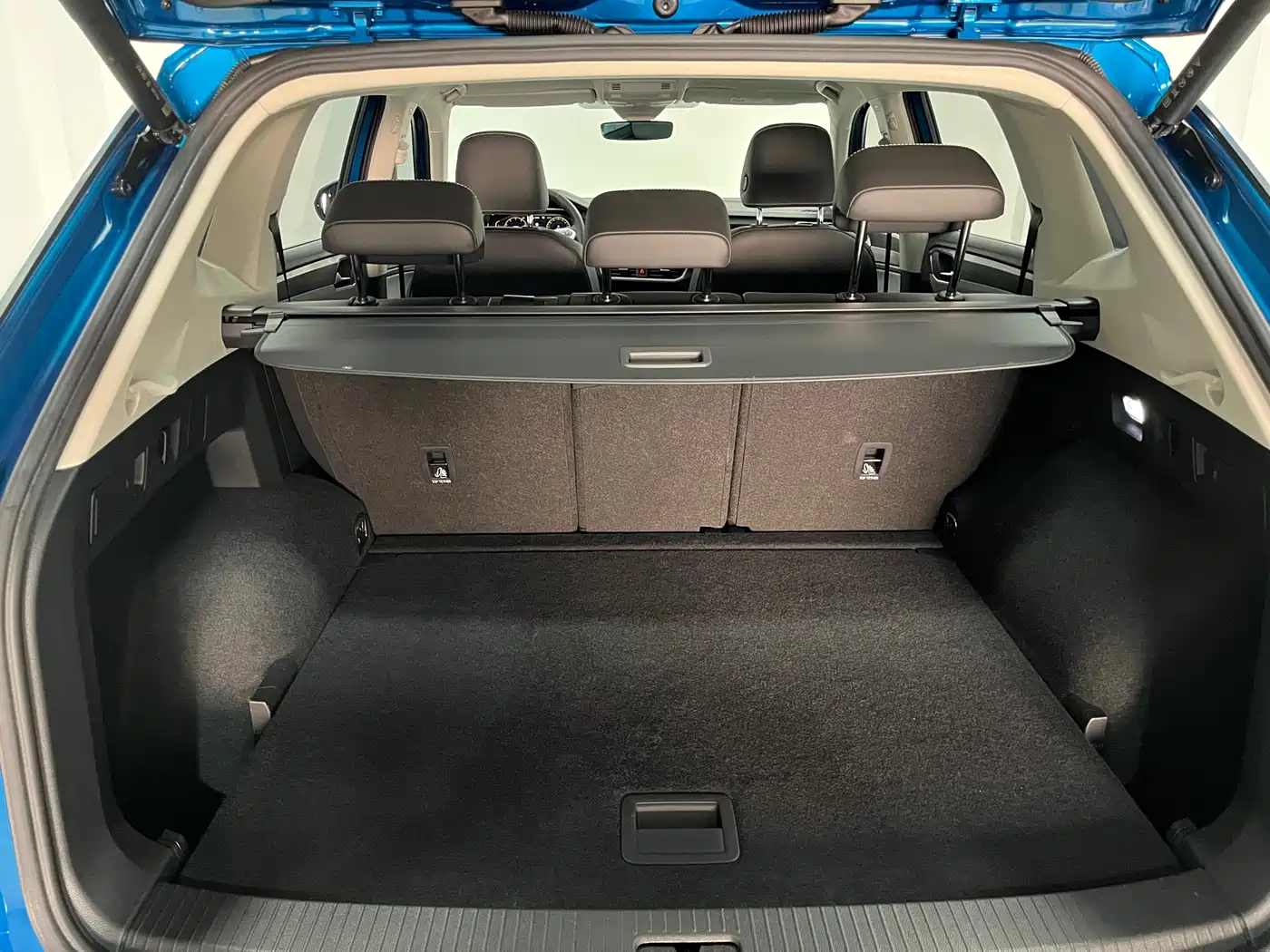Volkswagen Tayron 2023 280TSI 2WD Luxury Plus Advanced Edition фото 21