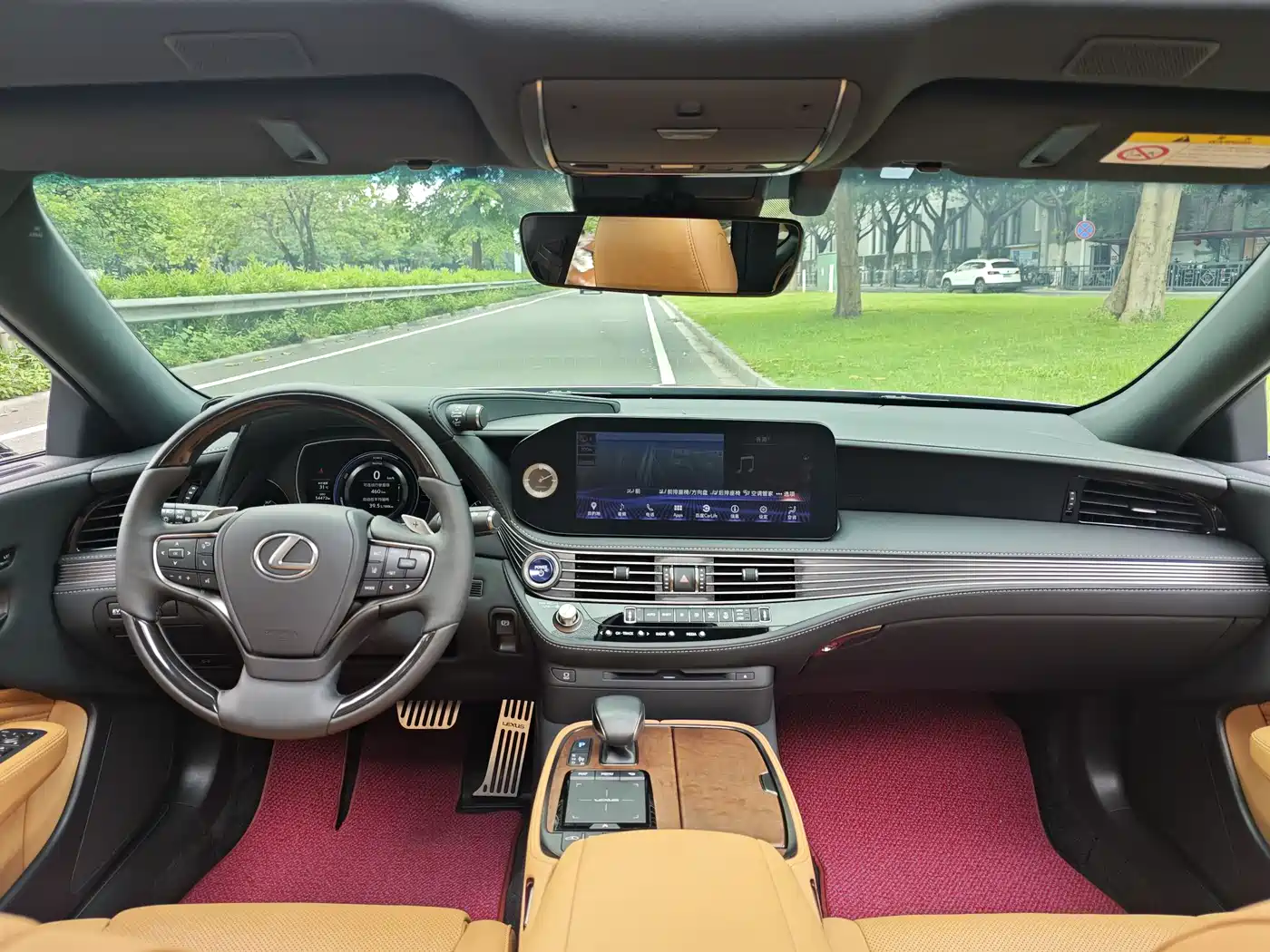 Lexus LS 2021 500h Excellence Edition фото 11