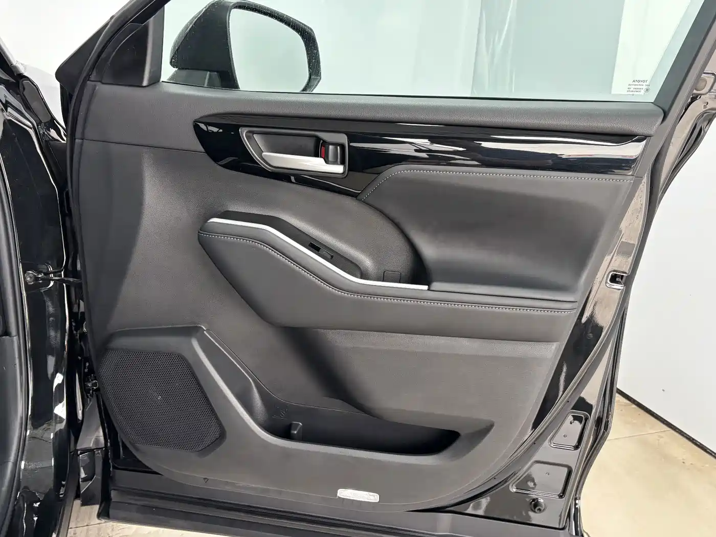 Фото 24 - Toyota Highlander