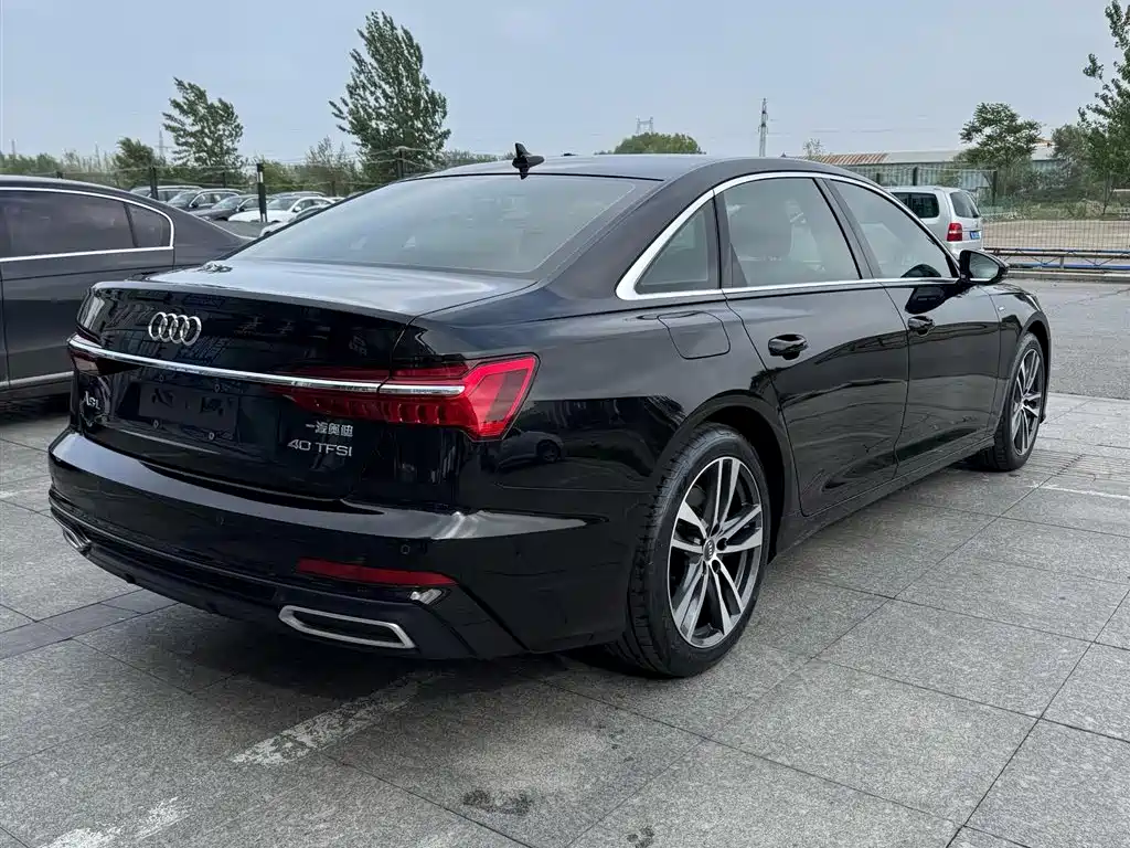 Audi A6L 2021 40 TFSI Luxury Sport фото 4
