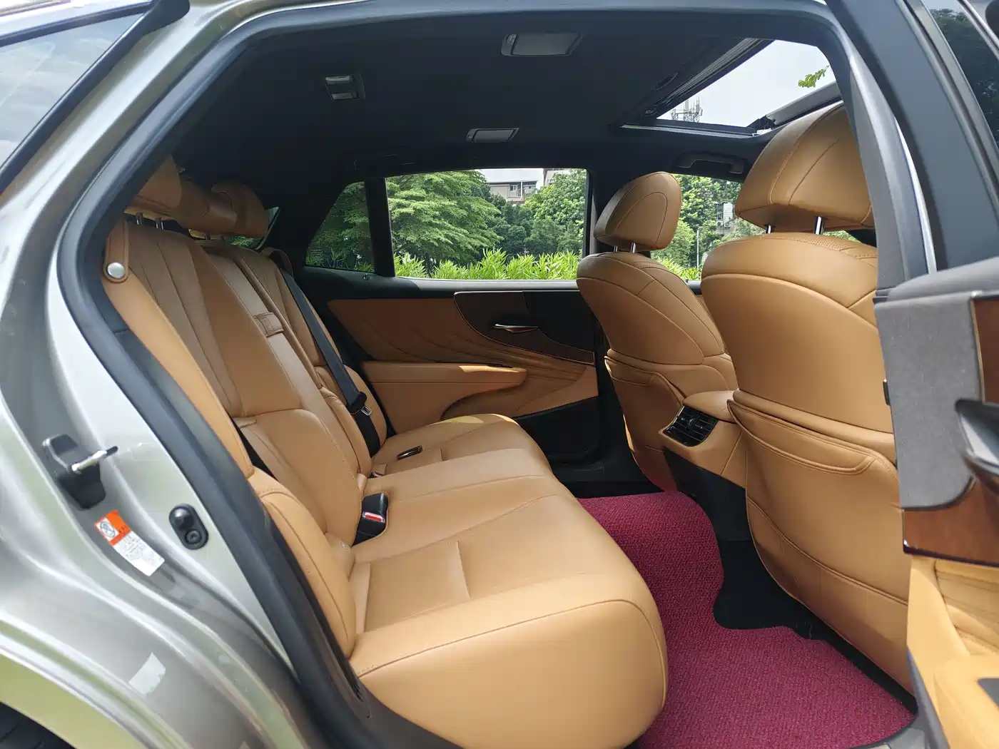 Lexus LS 2021 500h Excellence Edition фото 8