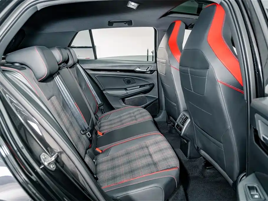 Volkswagen Golf GTI 2023 380TSI DSG GTI фото 22