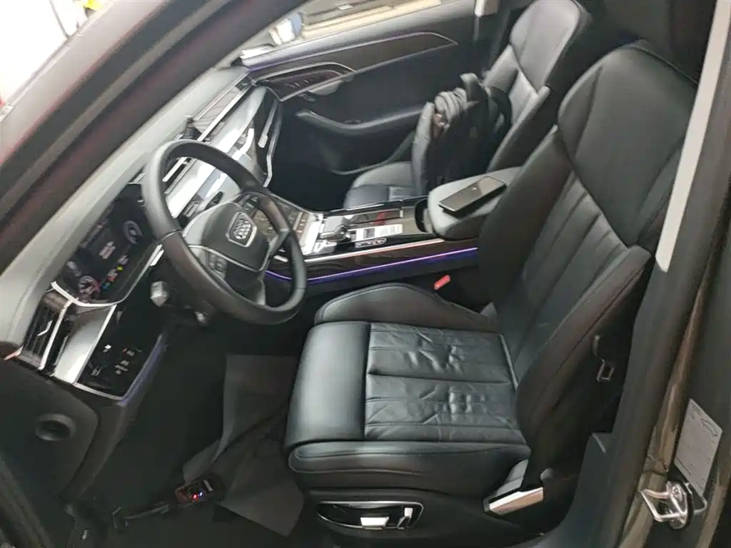 Audi A8 2019 Facelift Plus A8L 50 TFSI quattro Comfort фото 15