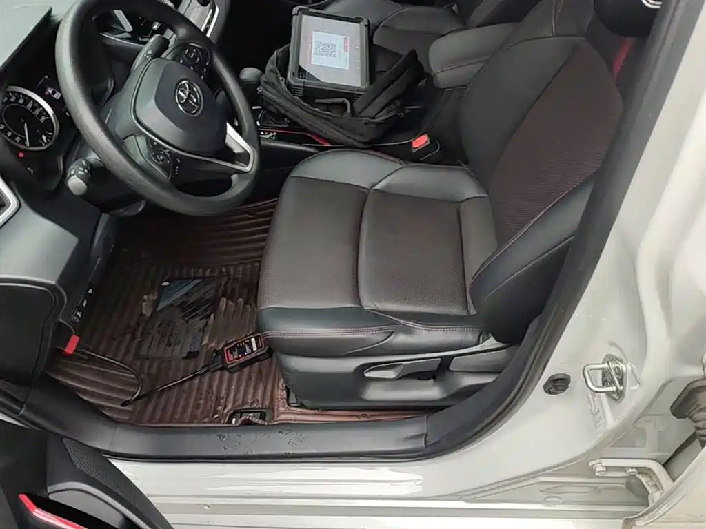Toyota Levin 2021 185T CVT Sport Edition фото 11