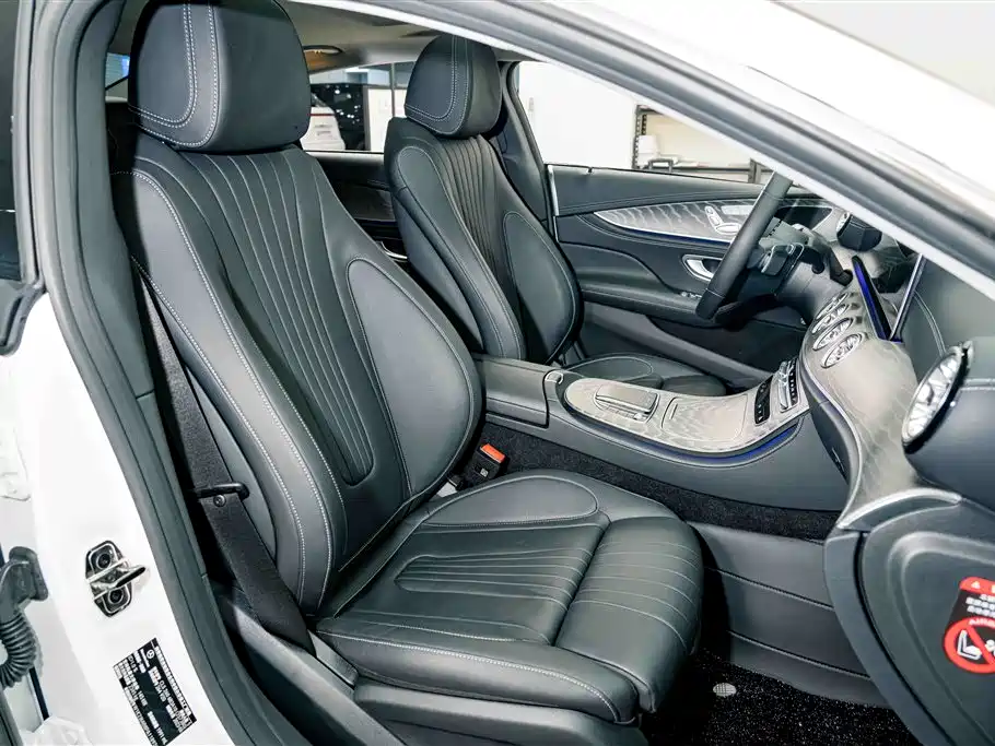 MERCEDES-BENZ CLS