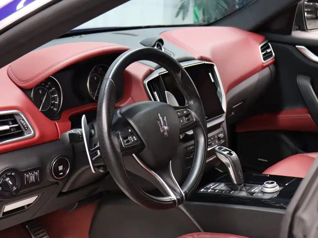 Maserati Ghibli 2024 2023 3.0T Modena