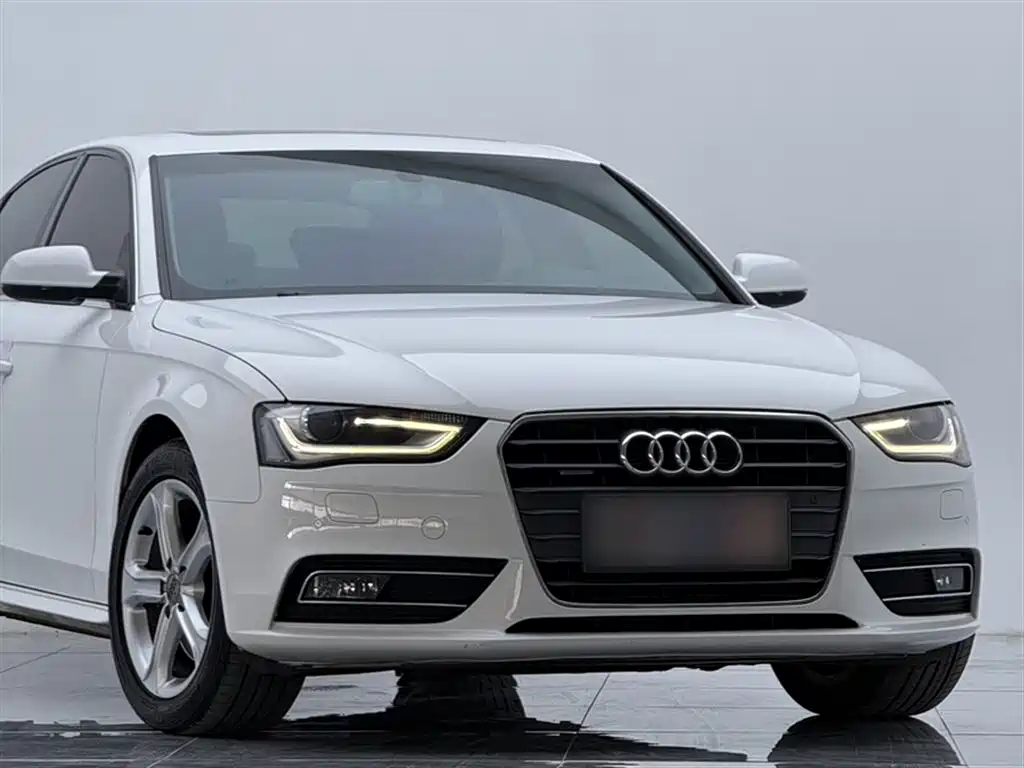 Audi A4L 2015 45 TFSI quattro Individual Sport фото 10