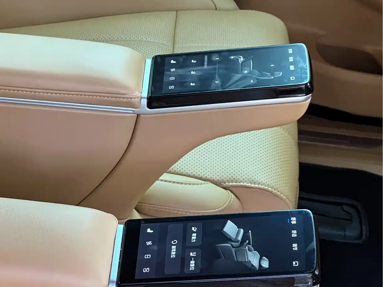 Voyah Auto Voyah Dreamer 2025 PHEV AWD Flagship Kunpeng Edition фото 24