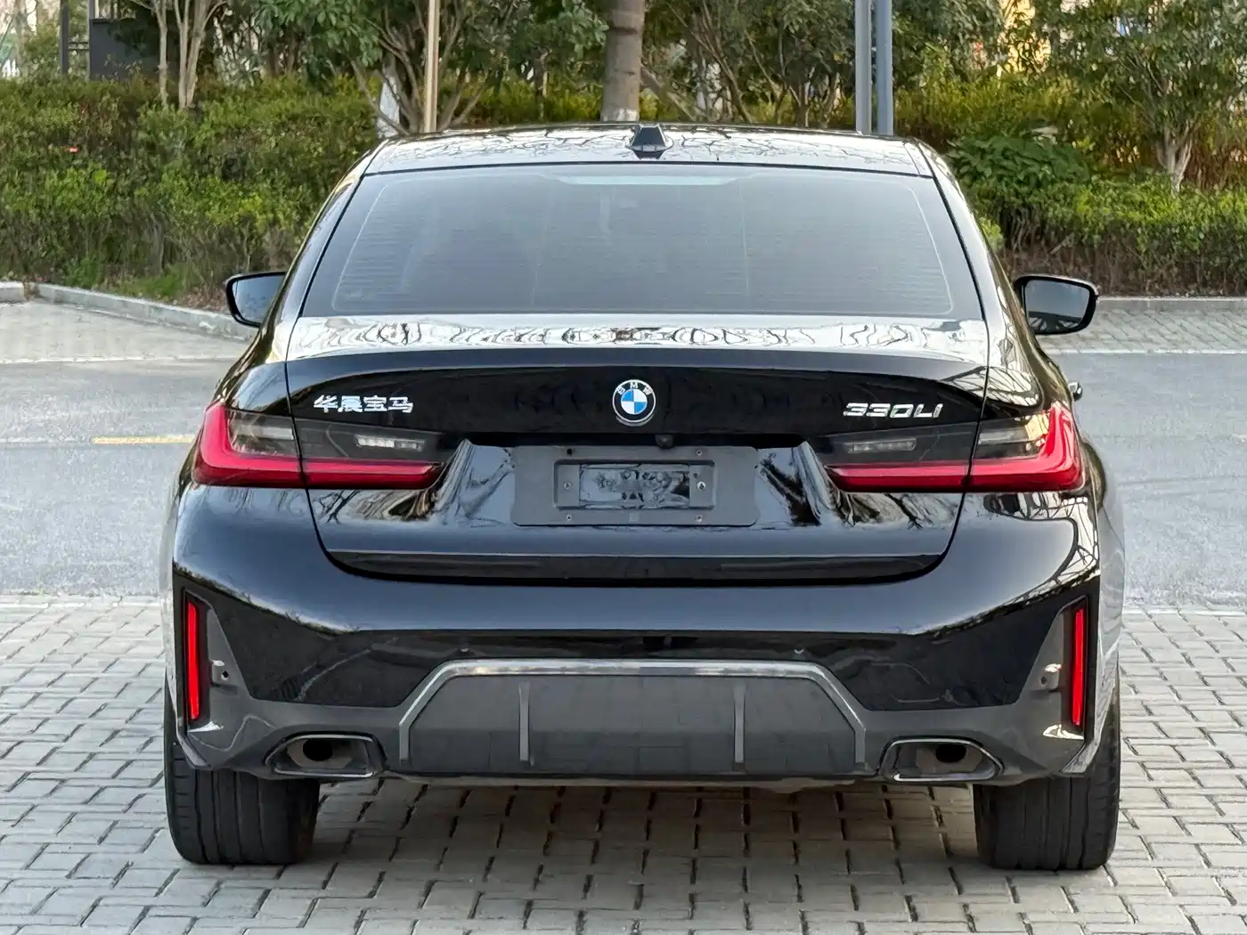 BMW 3 SERIES