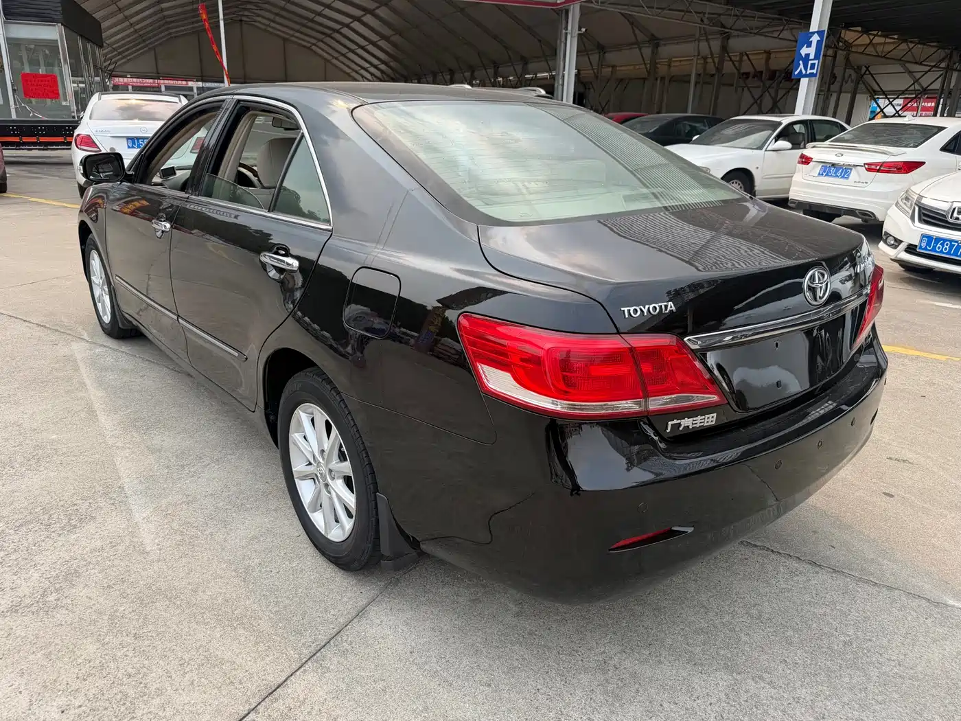 Toyota Camry 2013 200G Classic Luxury Edition фото 9