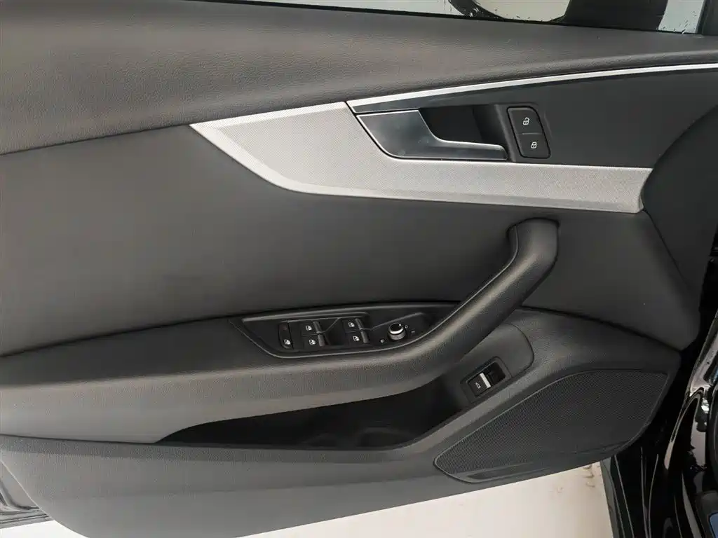 Audi A4 (Import) 2021 2021 Avant Pioneer 40 TFSI Fashion Elegance