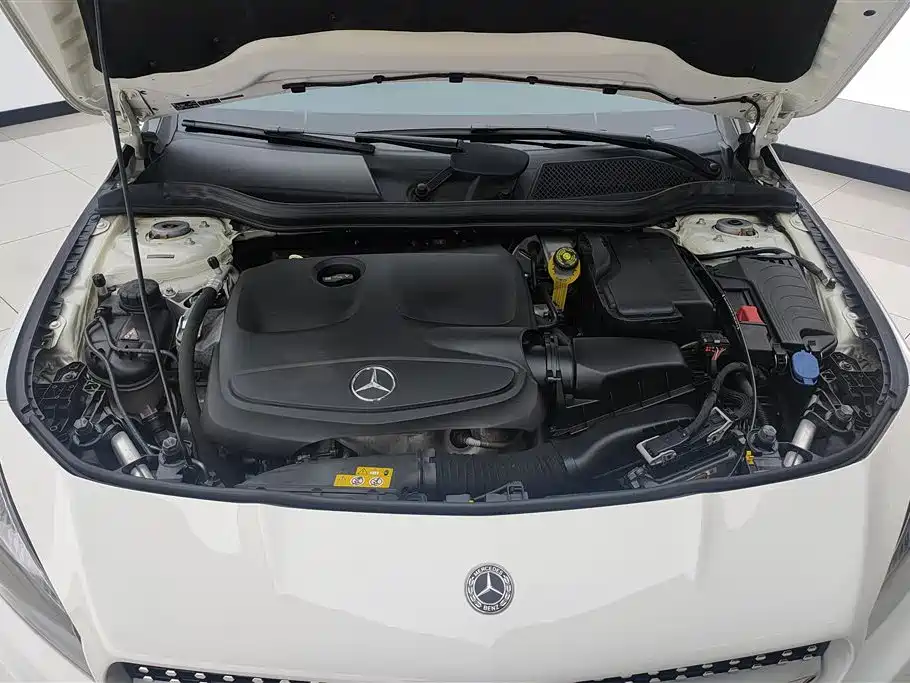 Mercedes-Benz CLA (Import) 2017 Facelift CLA 180 фото 10
