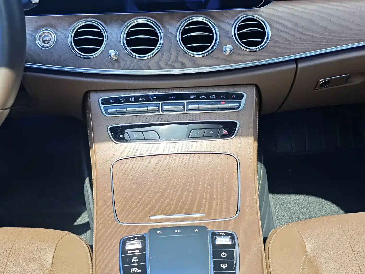 Mercedes-Benz E-Class 2023 E 300 L Luxury фото 12