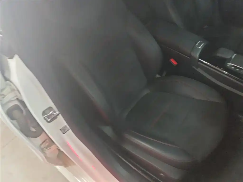 Mercedes-Benz CLA (Import) 2023 CLA 200 фото 25