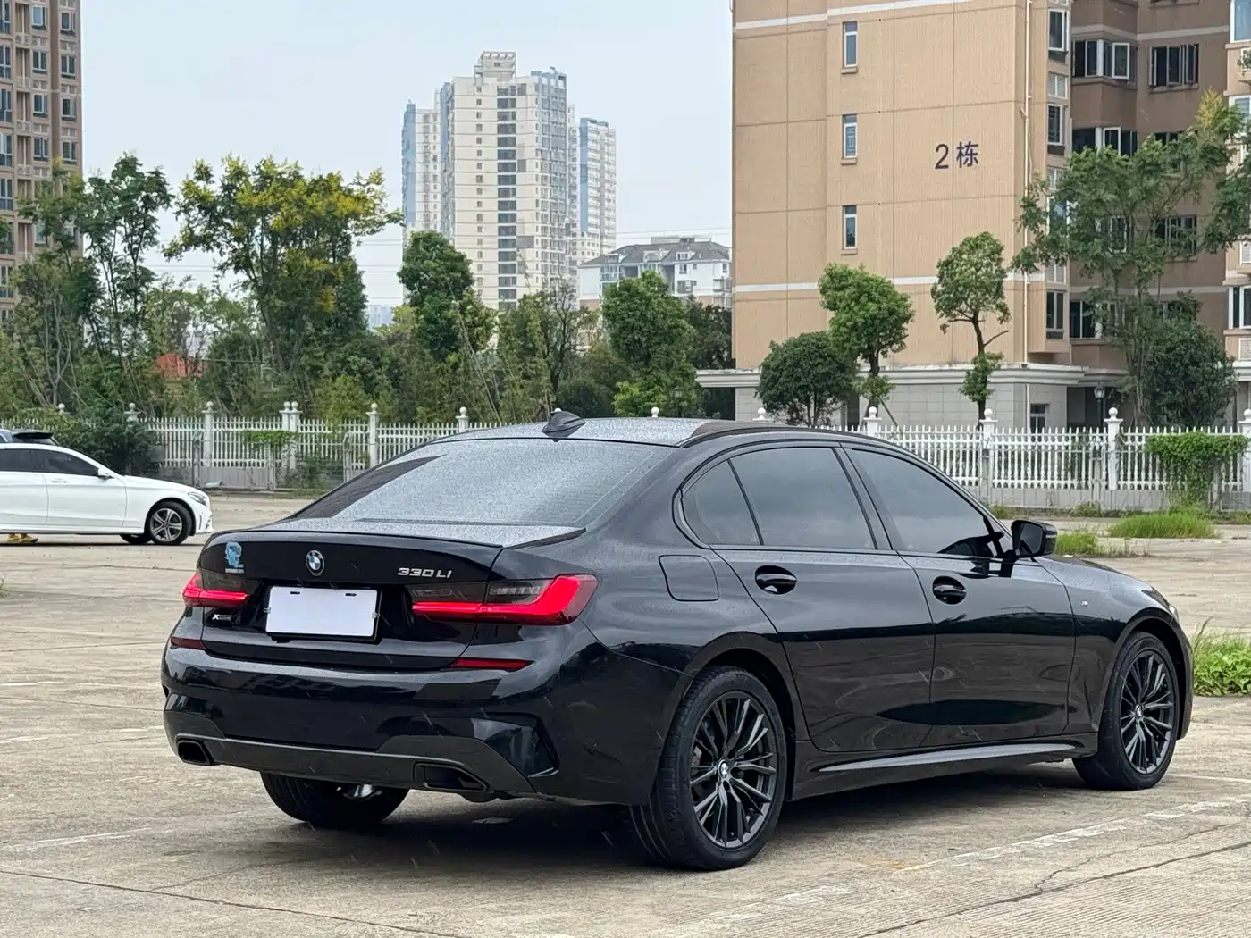 Фото 11 - BMW 3 Series
