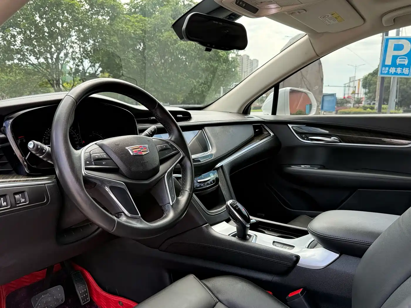 Cadillac XT5 2017 2016 25T Luxury Model