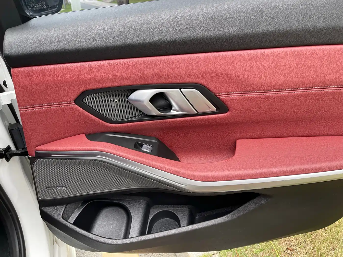 BMW 3 Series 2024 325Li M Sport Shadowline Package фото 17
