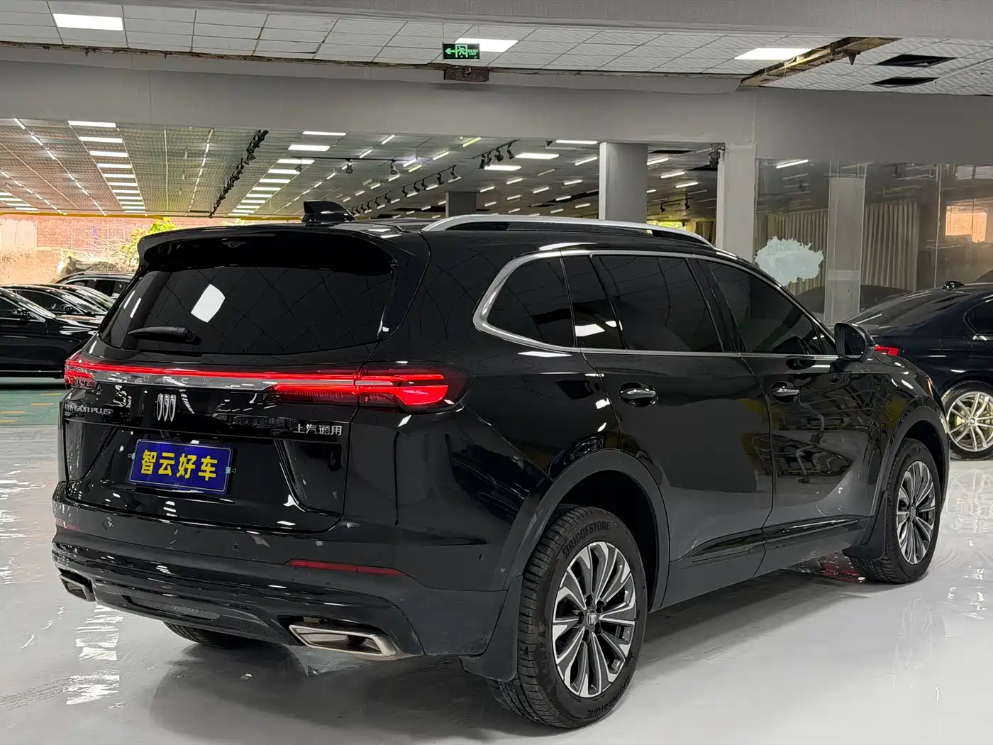 Buick Envision Plus 2025 Enclave Plus 28T AWD Platinum Edition фото 9