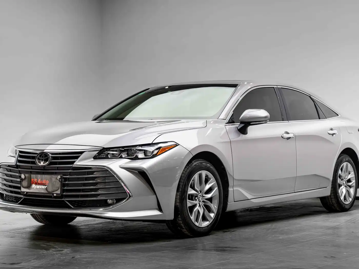 Toyota Avalon 2019 2.0L Luxury Edition (China VI)