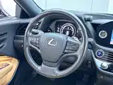Фото 3 - Lexus LS