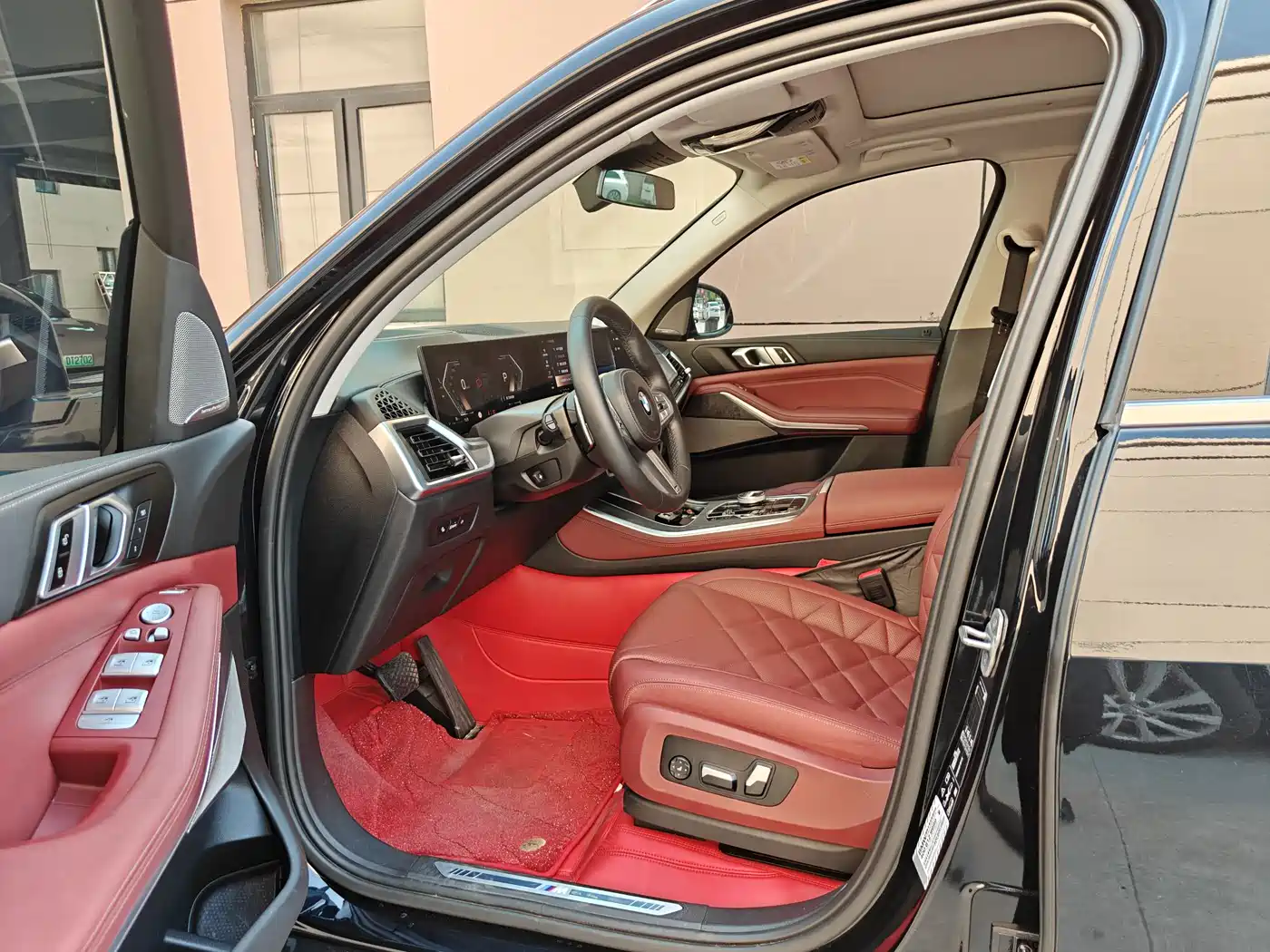 BMW X5 2023 xDrive 30Li Premium M Sport Package фото 6