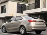 Фото 4 - Roewe 360
