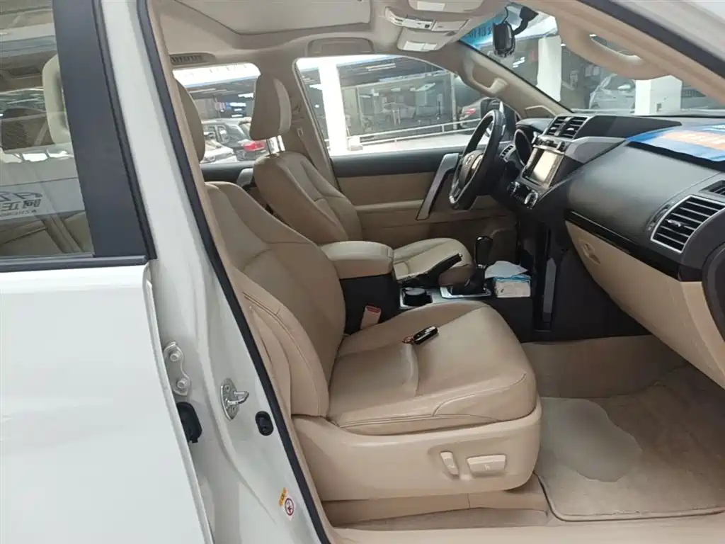 Toyota Prado 2016 2.7L Auto Luxury Edition фото 25