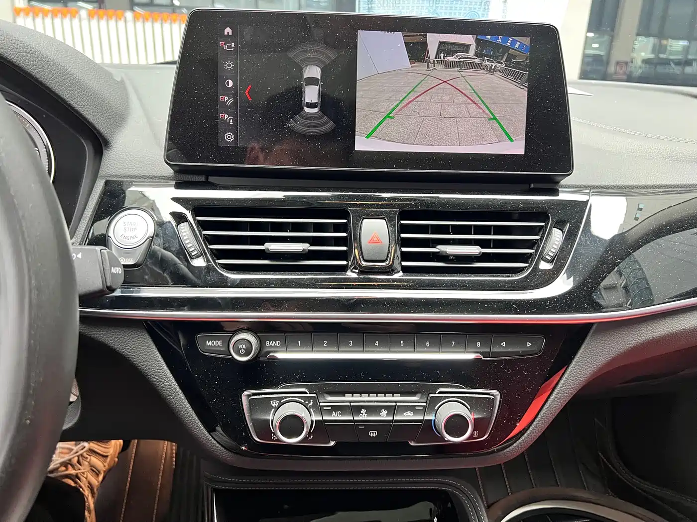 BMW 1 Series 2021 125i M Sport Black Night Edition фото 32