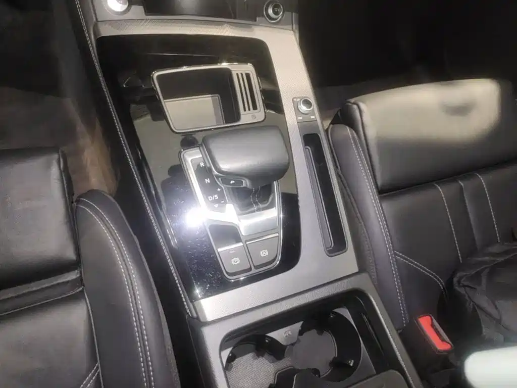 Audi Q5L 2023 40T Luxury Dynamic фото 21