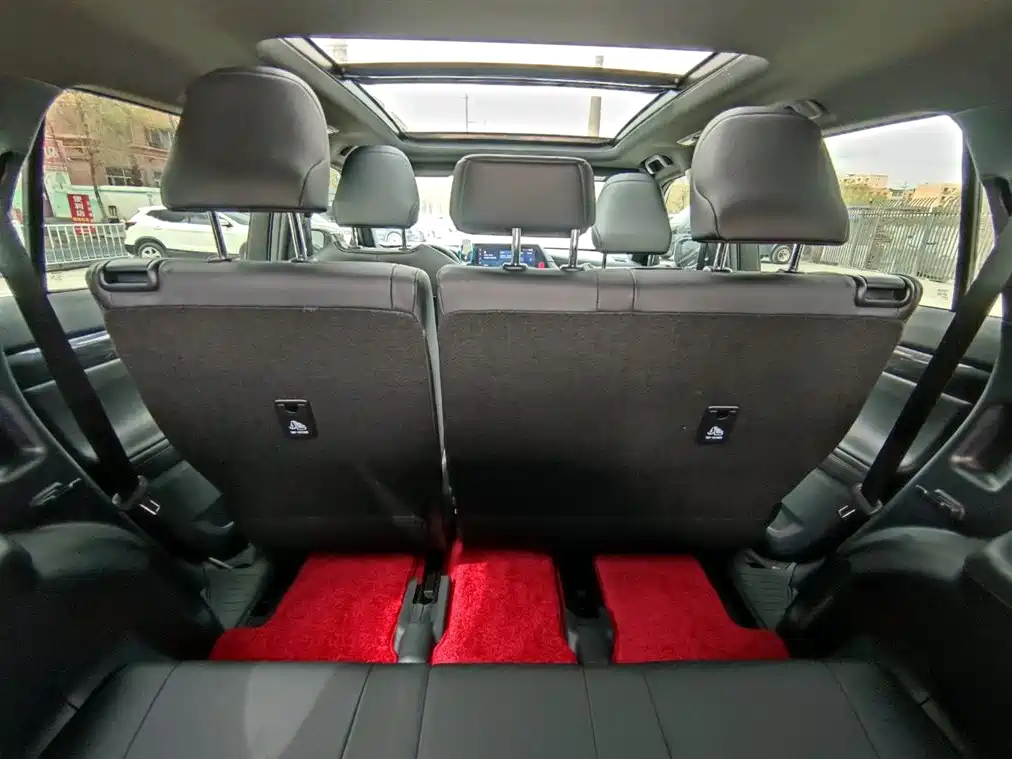 Toyota Crown Kluger 2023 2.5L HEV AWD Premium Edition фото 19
