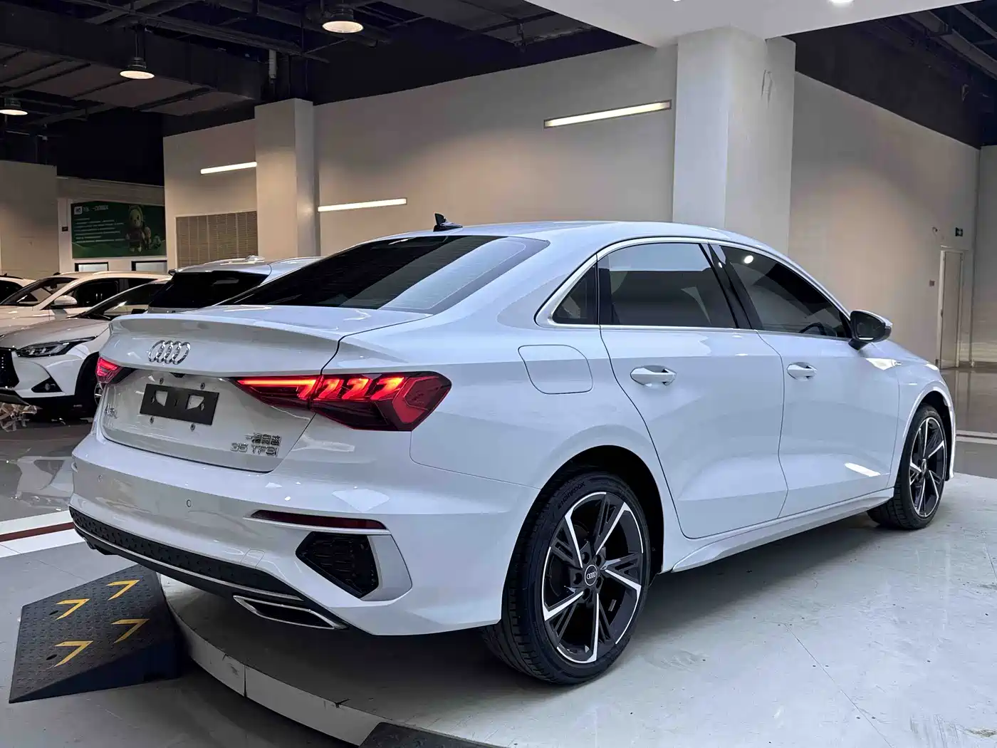 Audi A3 2022 A3L Limousine 35 TFSI Luxury Sport фото 6
