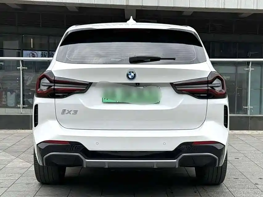 BMW iX3 2022 Innovation Leader фото 8