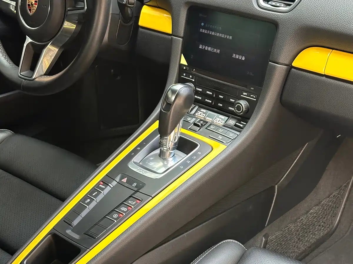 Porsche 718 2018 Cayman 2.0T фото 15