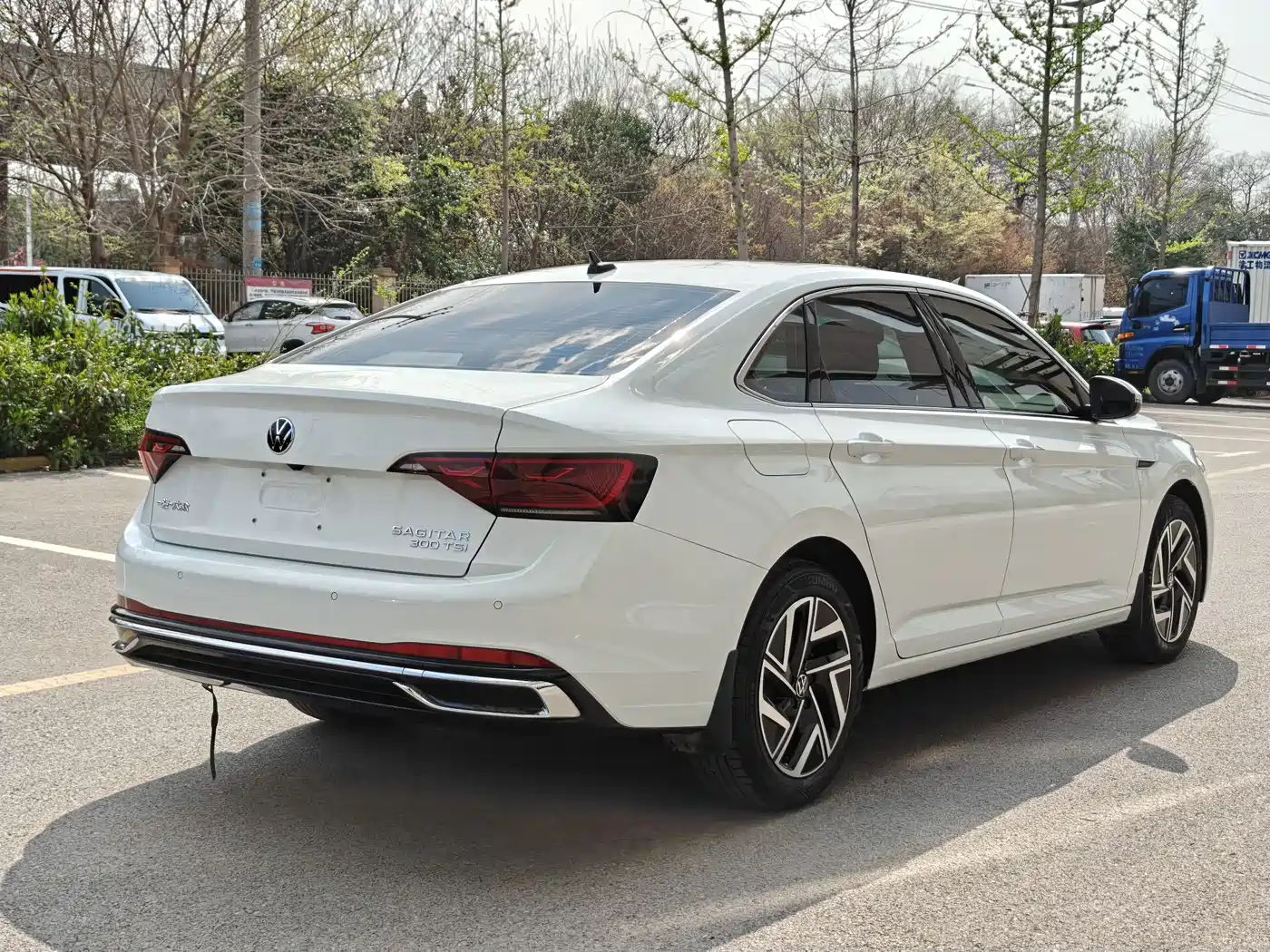 Volkswagen Sagitar 2024 300TSI DSG Surpass Edition фото 4