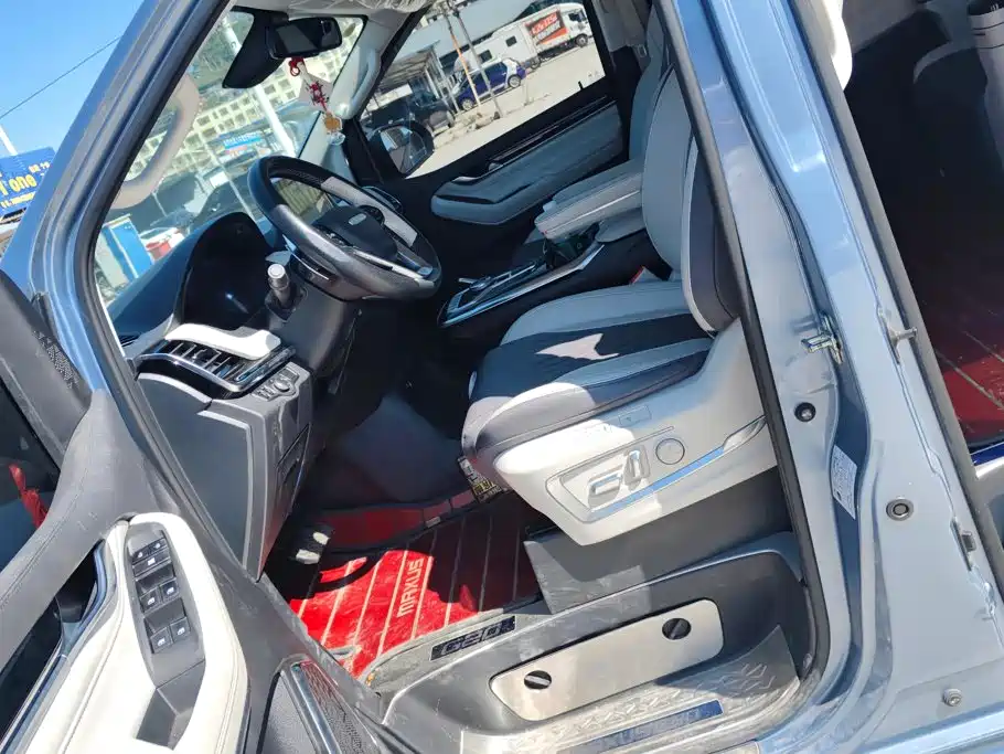 Maxus G20 2022 2021 PLUS 2.0T Gasoline Automatic Intelligent Premium Edition