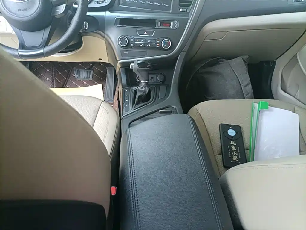 Kia K5 2015 2.0L Automatic GL фото 14