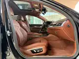 Photo 7 - BMW 7 Series
