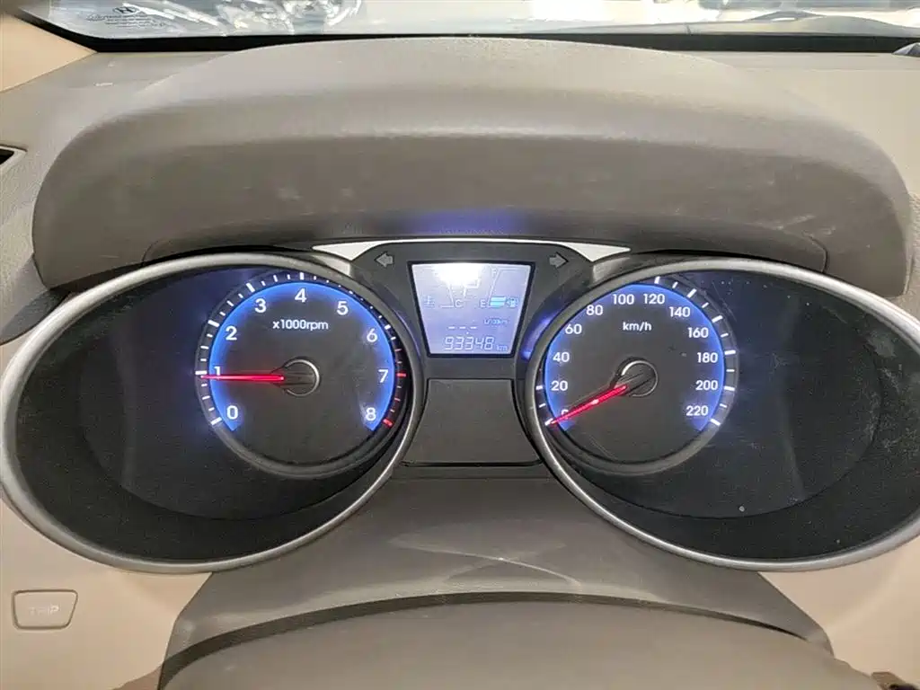 Hyundai Beijing Hyundai ix35 2015 2.0L Automatic 2WD Smart Type China IV фото 12