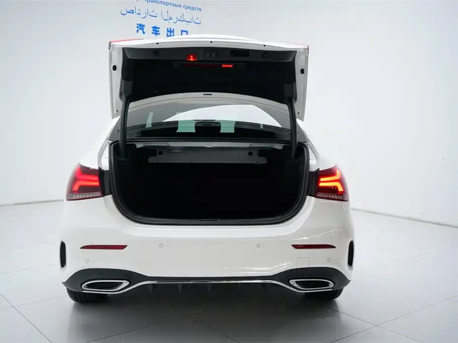Mercedes-Benz A-Class 2019 A 200 L Sport Sedan фото 16