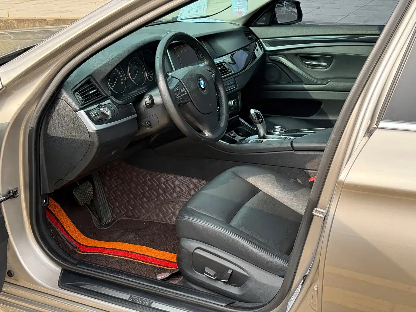BMW 5 Series 2013 520Li Elegance фото 14