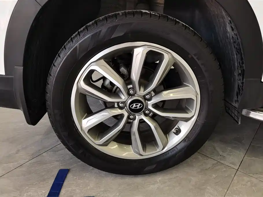 Hyundai Beijing Hyundai ix35 2019 2.0L Automatic 2WD Zhiyong·Smooth Enjoy China VI фото 6