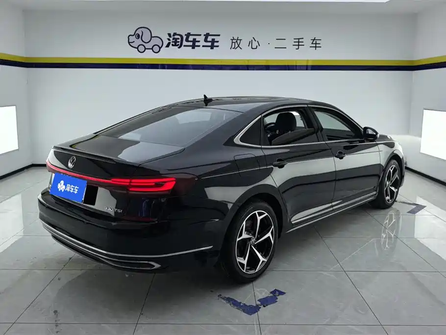 Volkswagen Passat 2023 Facelift 330TSI Starlight Elite Edition фото 3